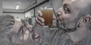 #DescubriendoA
Hoy en nuestra recién estrenada sección descubrimos Rec Brew, una cervecera nómada afincada en Igualada que promete mucho y tendremos que seguir muy de cerca;
cerveceriasdeespana.blogspot.com/2020/04/descub…