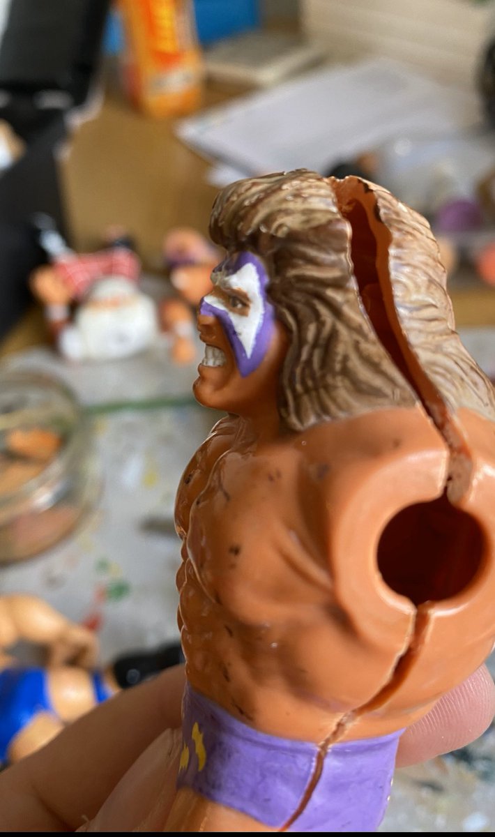 uk_wwf's tweet photo. Mission for the next week is to save this wreck I got in a job lot!!!
Big mission and most would bin him but I cannot do it as itโs my favourite design of all Hasbros ๐ช
#Hasbro #wwe #wwf #warrior #savethewarrior #figlife #custom #uk #IsolationCreations https://t.co/NBkypBEDI0