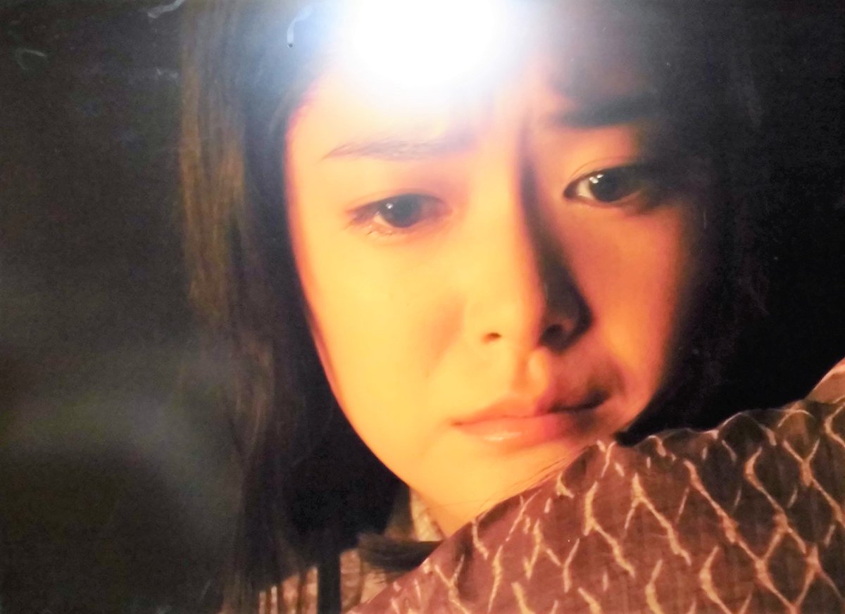 34_Liza's tweet photo. 大河「#江」の特典映像のクランクアップDVD視聴中…
芦田愛菜ちゃんが幼稚園のころ？
信長さまは豊川さん、光秀さまは市村さん
樹里ちゃん、向井くんはじめ役者の皆さんにとって「#大河」って特別なんだな〜とつくづく感じますね…
北大路欣也さんの挨拶がジーンときます！
#上野樹里 #向井理 https://t.co/E4Ws4TUCv6