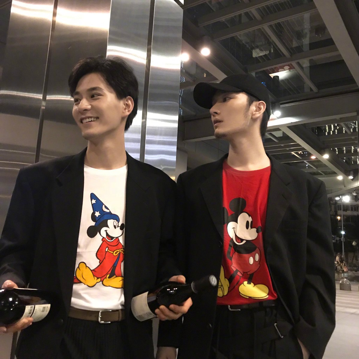 youngcicy's tweet photo. let's look at the pretty boys of China 🌙
#China https://t.co/GhTXF8AGkw