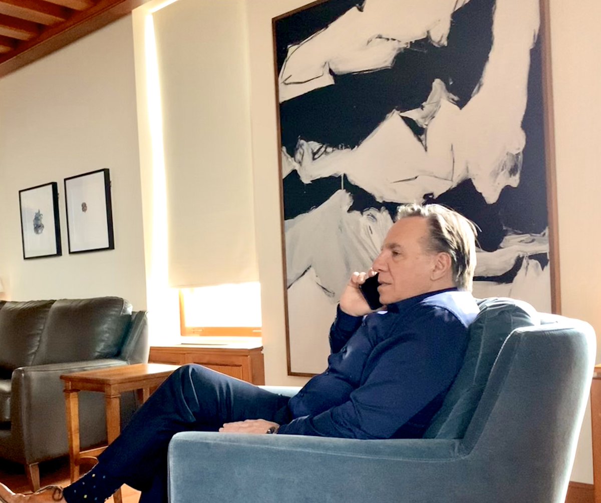 francoislegault's tweet image. Cette année, on fête Pâques différemment. On s’unit plus que jamais, mais... à distance!   

On ne se rassemble pas physiquement mais on s’appelle!

Joyeuses Pâques à tous les Québécois !