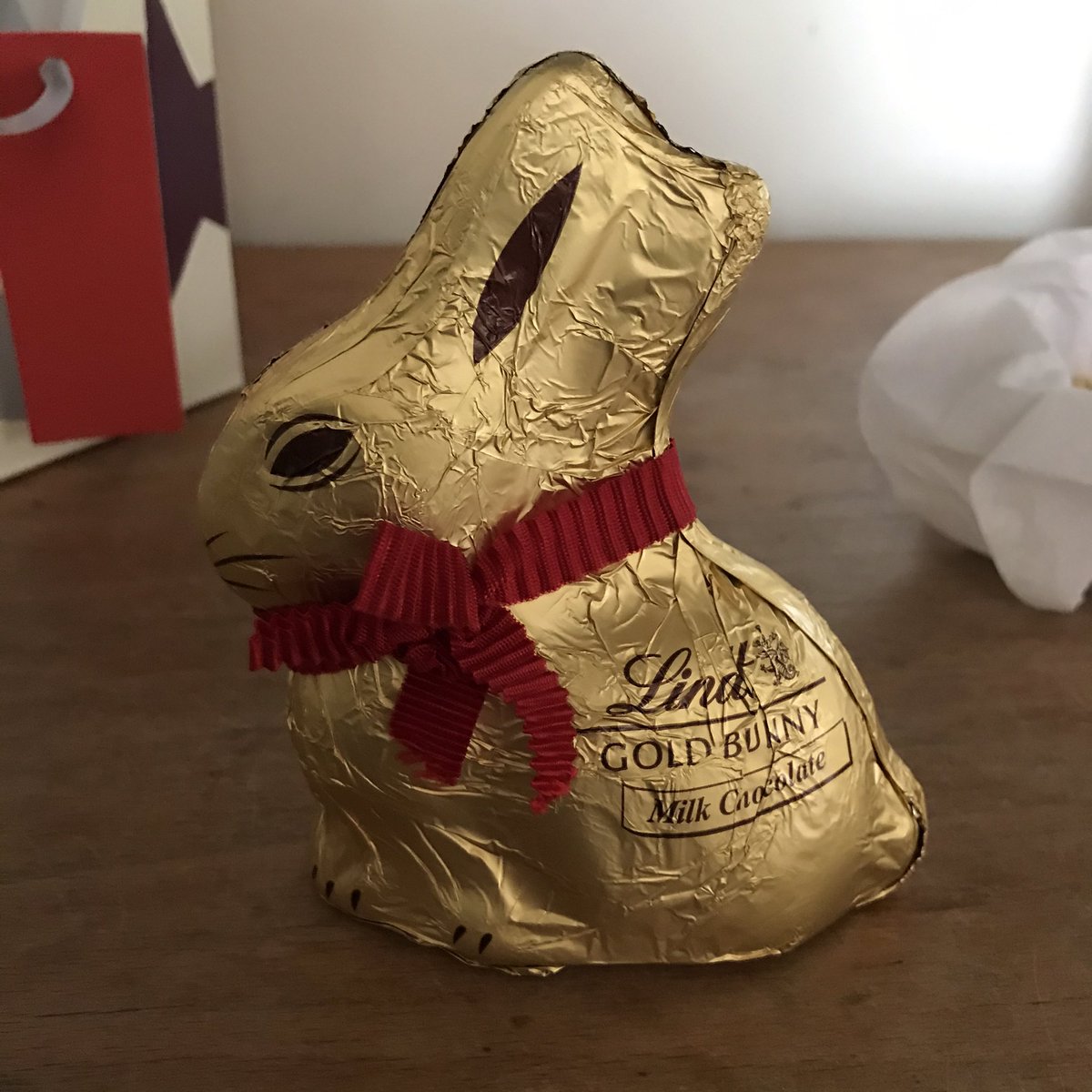 MooseAllain's tweet photo. Karen bought me an Easter rabbit! No… duck! No… rabbit. No, duck… https://t.co/I5BBZG4bDX