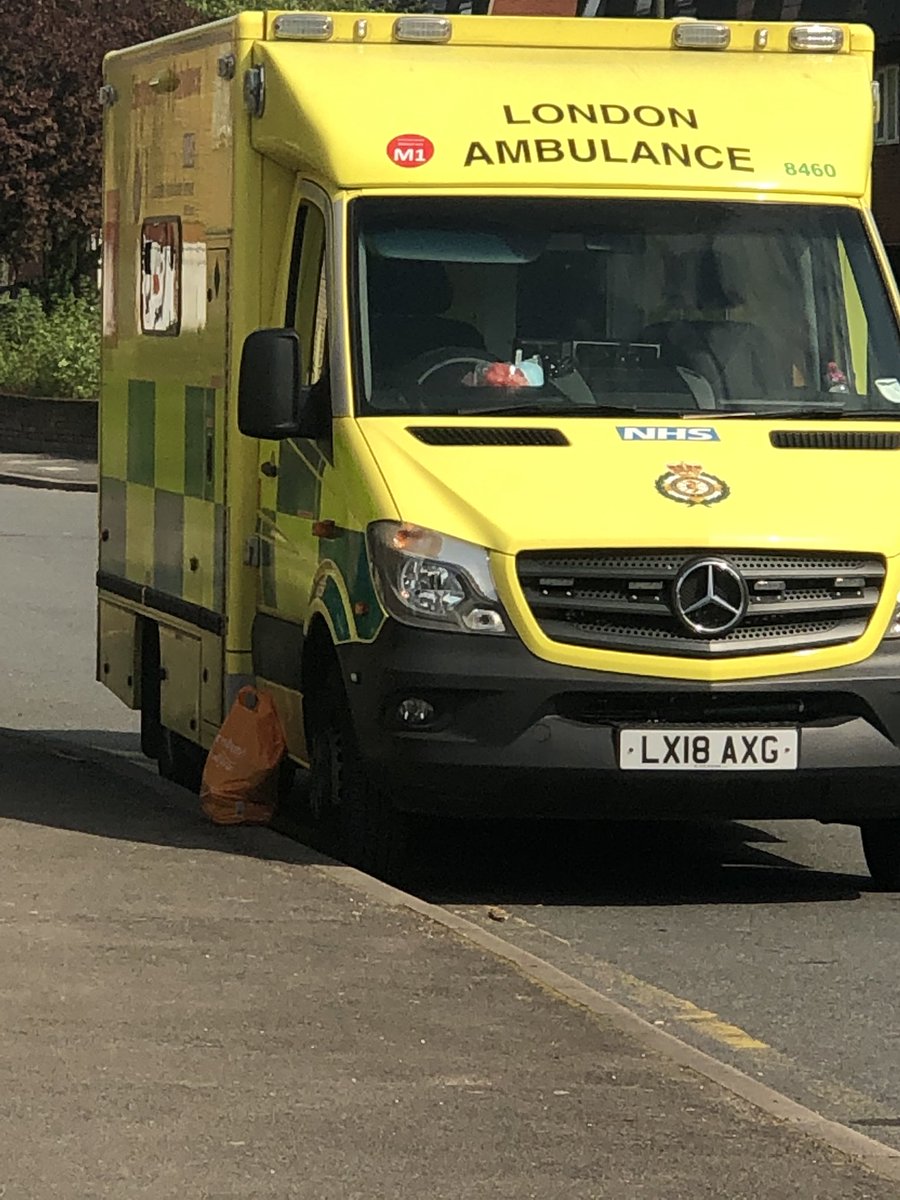 MrLeeAntony's tweet photo. To whoever the @Ldn_Ambulance crew are at #NorthRoad #HalliesClose #SW19. Enjoy these treats. Sorry itโs not much. Massive shout out to the @sainsburys Local team on #HaydonsRoad letting me skip the queue to get these! ๐ #ServicesTogether #KeyWorkersTogether https://t.co/3HoQhIYkfY
