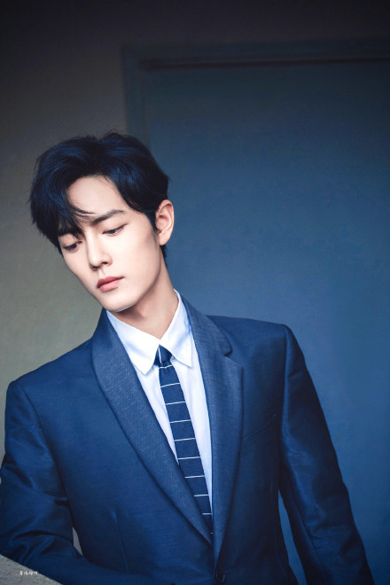 I cannot believe hes out here. Looking like THAT