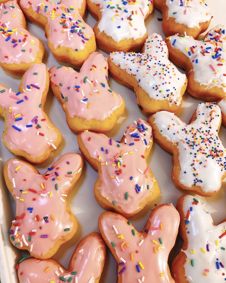 momosdonuts's tweet photo. See our Sunday menu for pickup & DFW delivery :) #HappyEaster
#easter #easteregg #spring #happyeaster #foreverandeveralways #babyfashion #bunny #easterbunny #easter2016 #chocolate #etsy #oceancounty #pink #love #kids #momosdonuts #donuts #doughnuts #dallas #dallaseats https://t.co/dNrM0SzjxZ