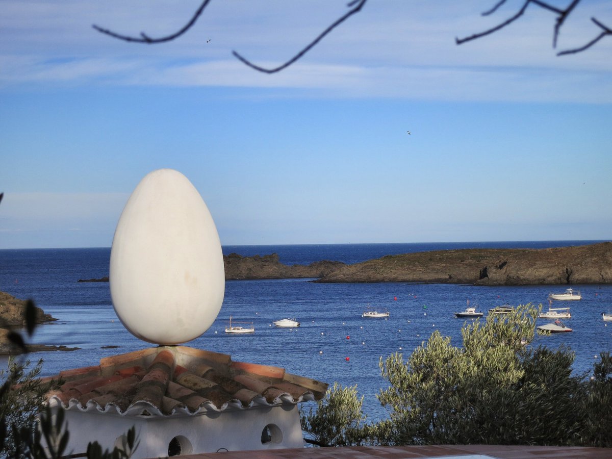 IRL house by the sea mega-egg (famous artist lived here) (who???) 