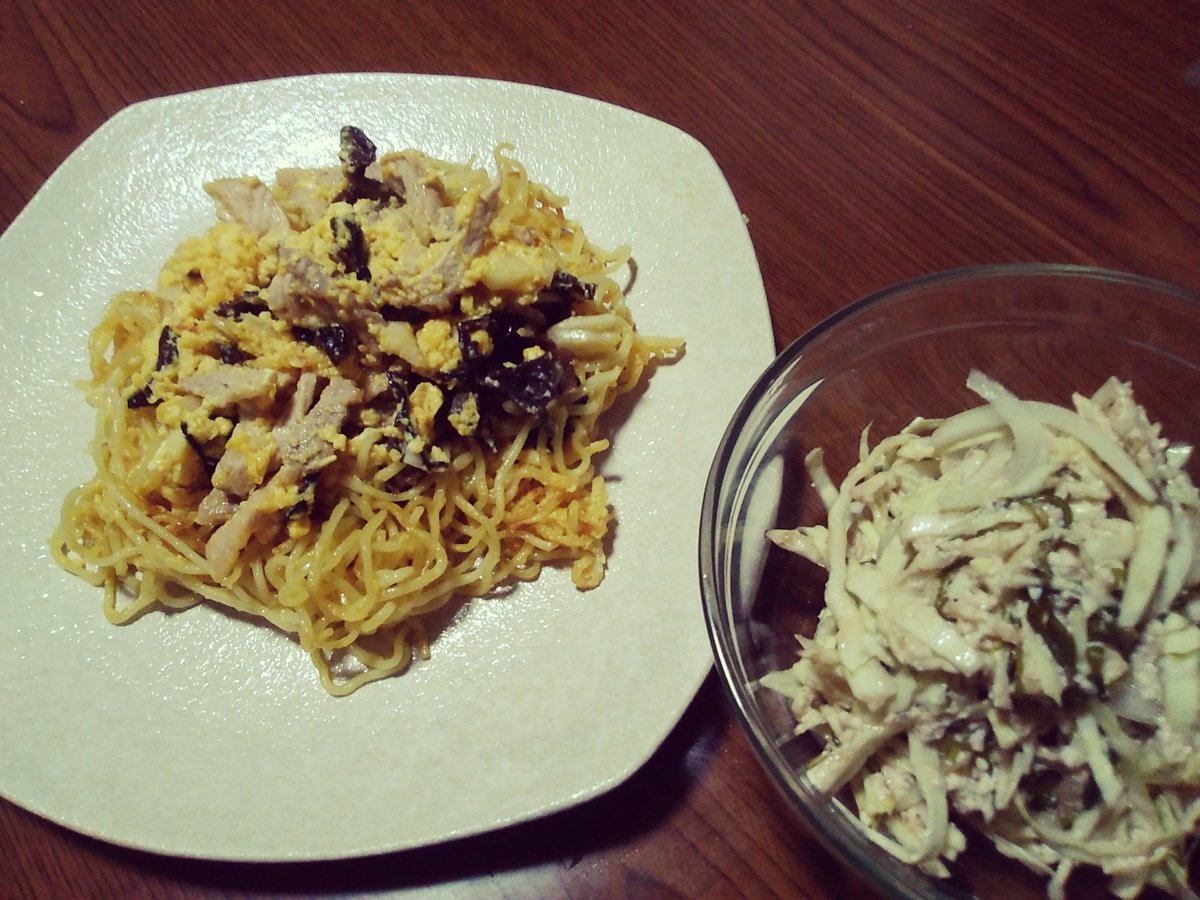青木柳葉魚 鮭と胡瓜と玉子のちらし寿司 肉豆腐 きょうこれ食べた どちらも きのう何食べた のシロさんレシピ ちょっと春っぽい色やしぃ 簡単でおいしいしぃ