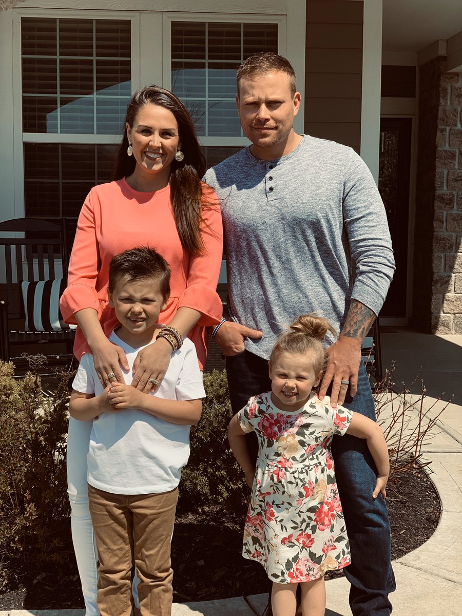Happy Easter from the Kingery Family!
From our front porch to yours - XOXO
@CKingery_LPD