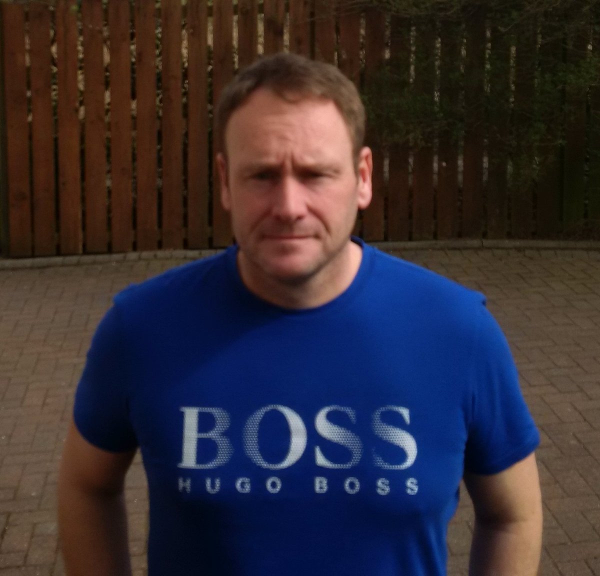 EastAyrshire's tweet image. Our Assistant Depot Manager Rab McSeveney usually deals with potholes &amp;amp; gritting, but just now he's volunteering to deliver free school meals in Galston &amp;amp; Newmilns. If you need help from a volunteer due to shielding/self-isolation, see socsi.in/K1OWZ or call 01563 554400