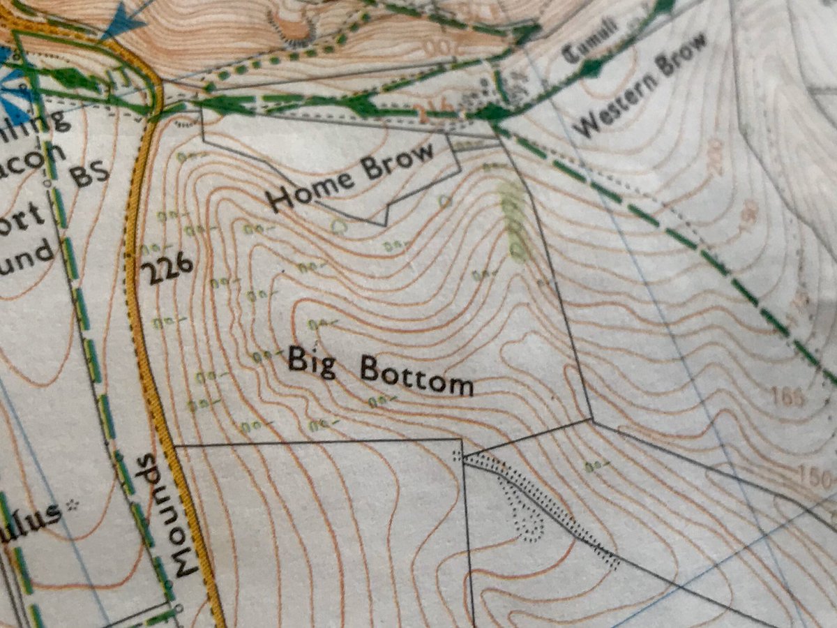 The_Moyleman's tweet photo. In honour of our Chief of Marshals @tomroper who tells us he used to enjoy running up Loose Bottom, here it is on map, plus three of our other favourite local bottoms #propernames https://t.co/xa0q4OHnJB