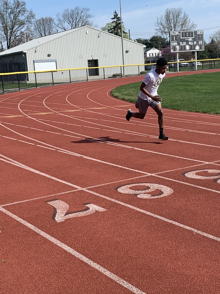 Focus on the task at hand, not on daydreams about the far distant future. #trackworkout #HeIsRisen @medfordstrikers @btboysoccer @Nike