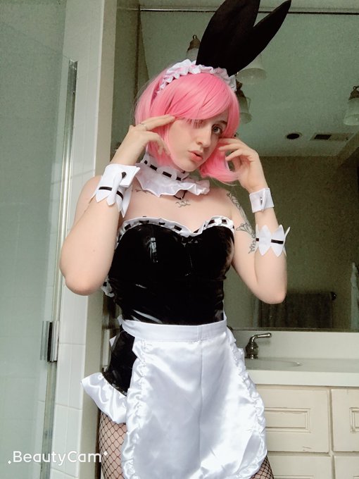 Happy Easter everyone! 🐰💕🌸 https://t.co/Zf7mm99ErN<a href="/tag/fembois"class="tags"><span>#fembois</span></a>