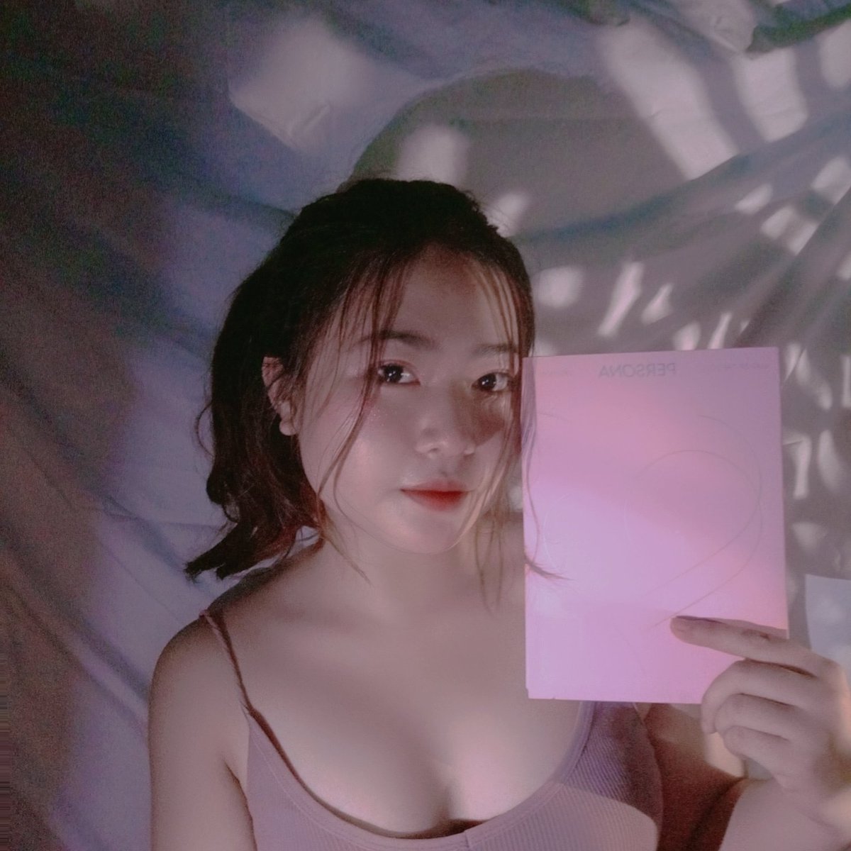 sunmikhangan's tweet photo. 💜 #loveyourself  #PERSONA1Year https://t.co/MECrAWjXv9
