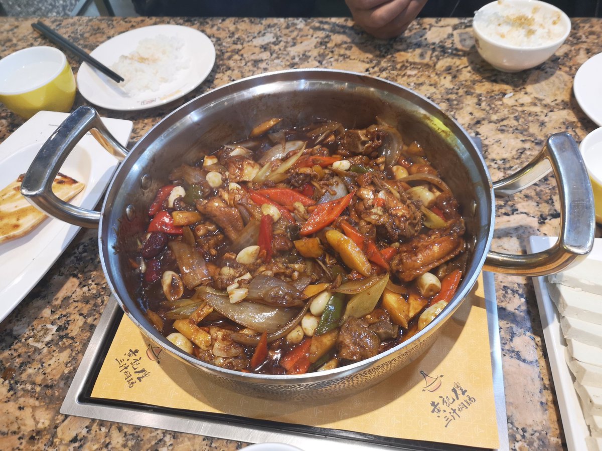 dora_Duxy's tweet photo. #China today I ate Huang jihuang. So delicious.😘 https://t.co/w4P96U8qLQ