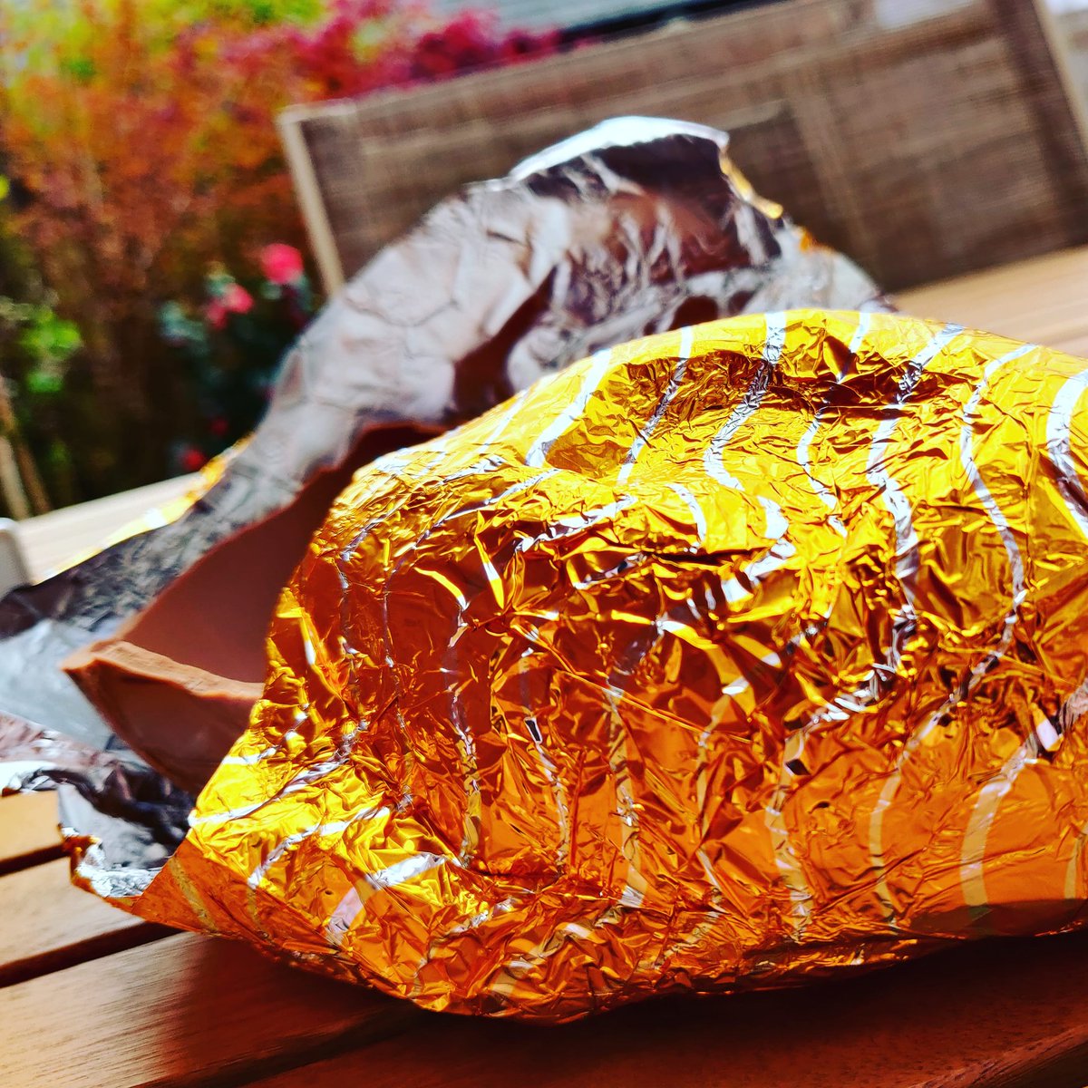 The gold foil wrapper made me wonder if I could build a model of an  #Apollo LEM, so I've had to devour a whole  #EasterEgg in the pursuit of Computer Science. 