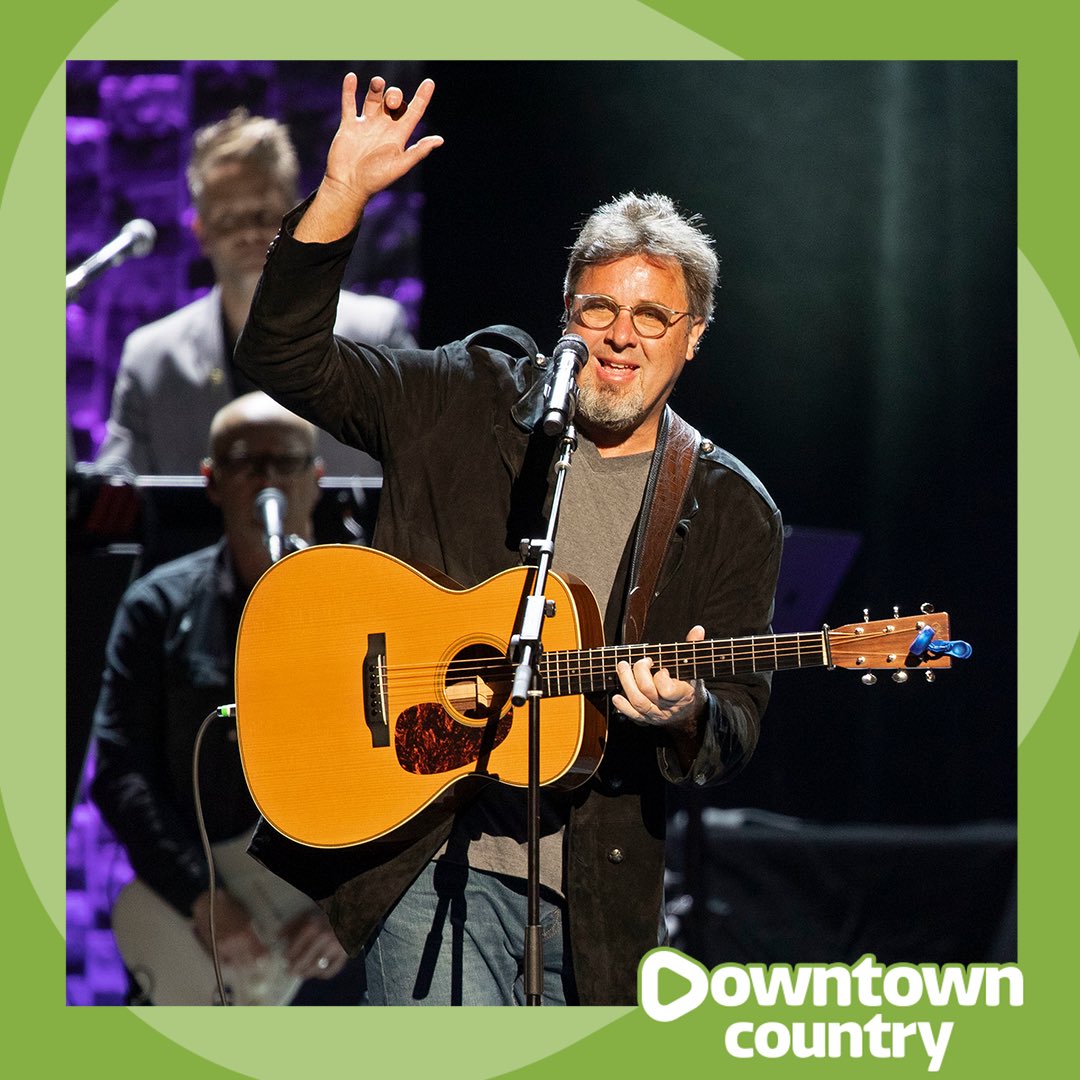 Happy birthday to 18-time winner and member Vince Gill (     