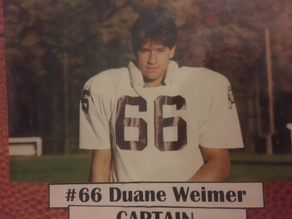 DueyWeimer's tweet image. Ok... I’ll get in on the #Classof2020Challenge

Find pictures from your senior year and post it...

@LyonsSchool @AthleticsLY - Class of 1998

#PinkBackground #NoodleNeckRoll #90sHair