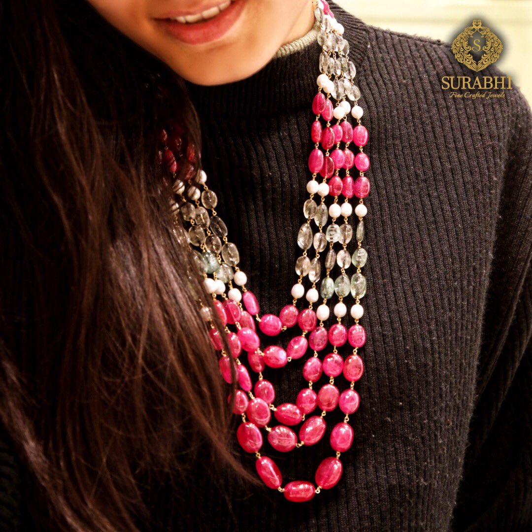 SurabhiJaipur's tweet photo. This triple-hued stunner is a perfect adornment for a #woman who is as eclectic in spirit as she is lively at heart!
.
.
#surabhifinecraftedjewels #jewellery #jewel #jewels #necklace #neckpiece #rubystrings #elegance #jaipur https://t.co/DaAivpjXDB