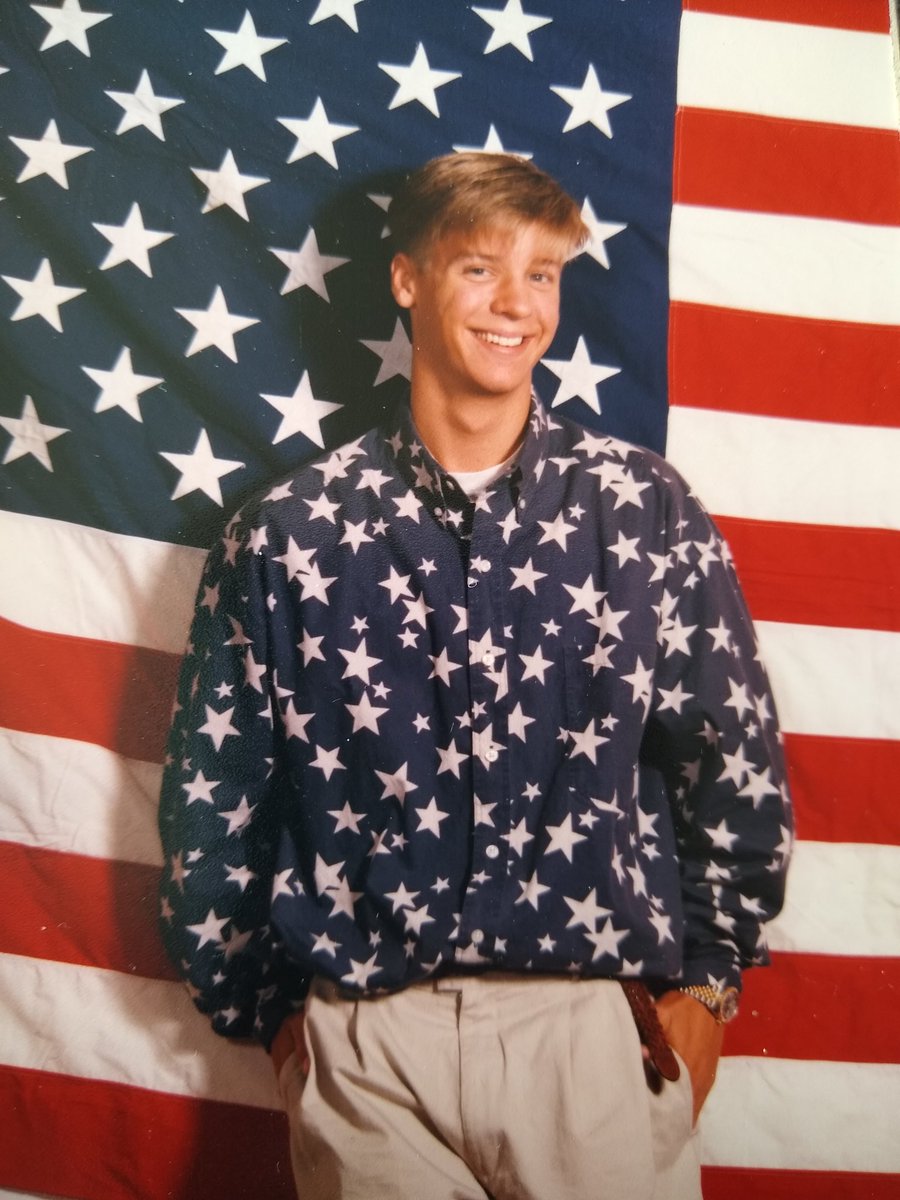 nrhsmasquers's tweet photo. Senior support. Love the 90s  @NRHS_2020 @northreadinghs https://t.co/UOV7FbkOfL