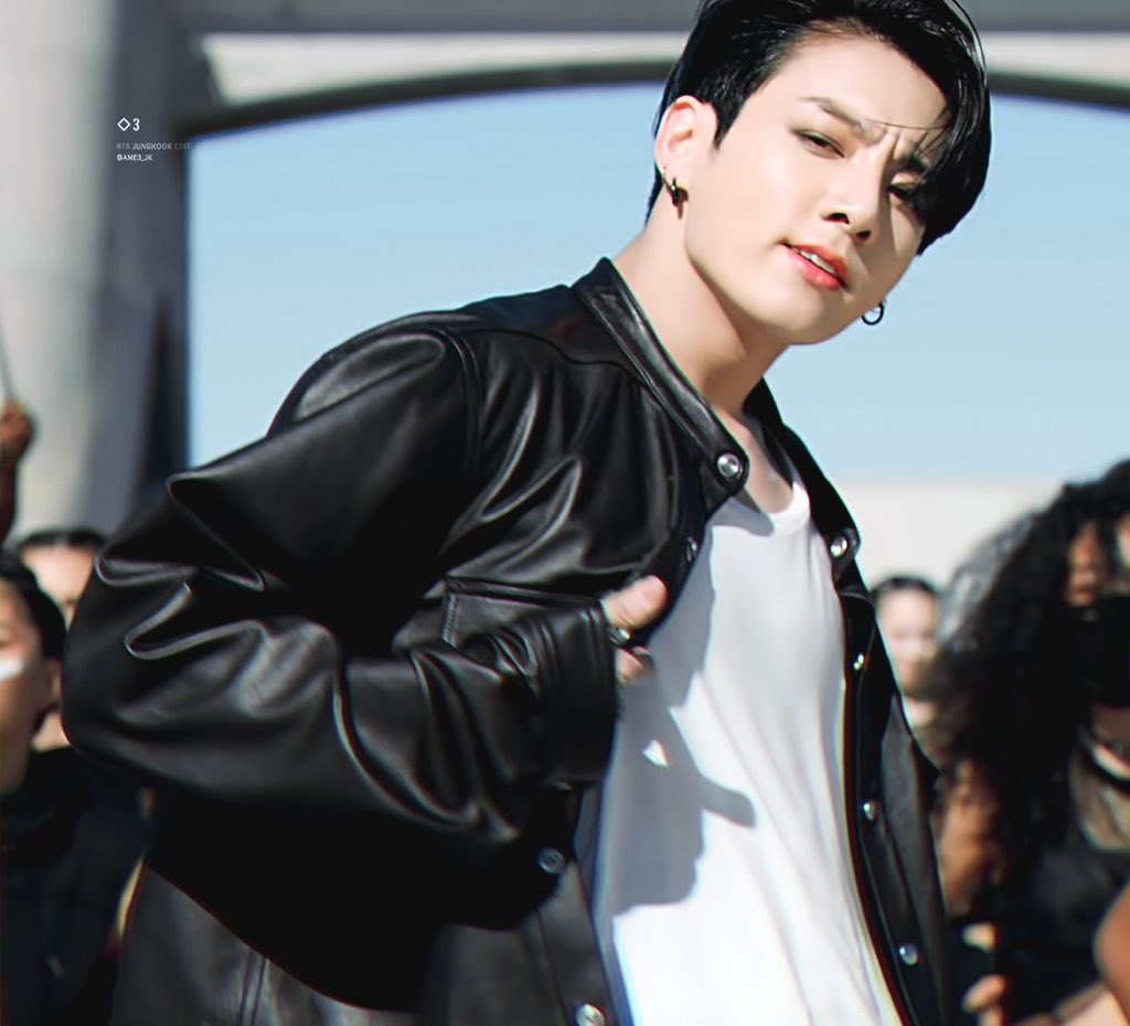 this look WAS A WHOLE SERVE