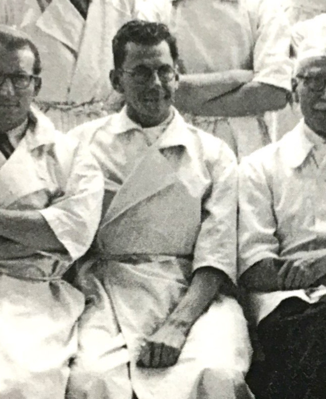 Pendant la campagne d’Alsace, il opère au plus près des champs de bataille.Après un an de guerre en Indochine, il rentre à Lyon en 1946 et est nommé agrégé de chirurgie. Il crée, à l’hôpital Edouard Herriot, un service d’orthopédie et se spécialise dans la réparation du genou.