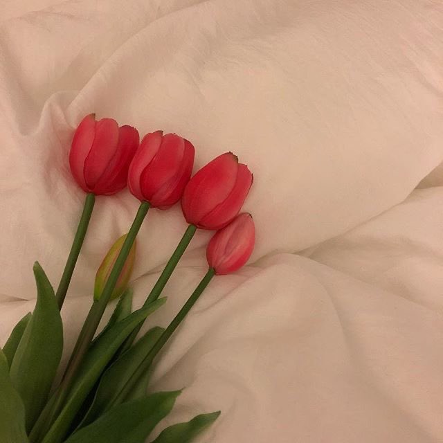 ,