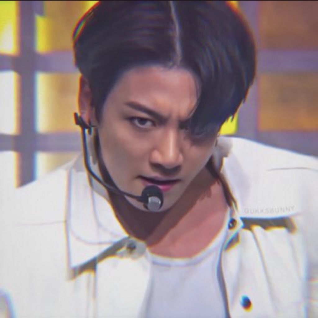 let’s talk about his heavenly beautiful highnotes cz he snapped