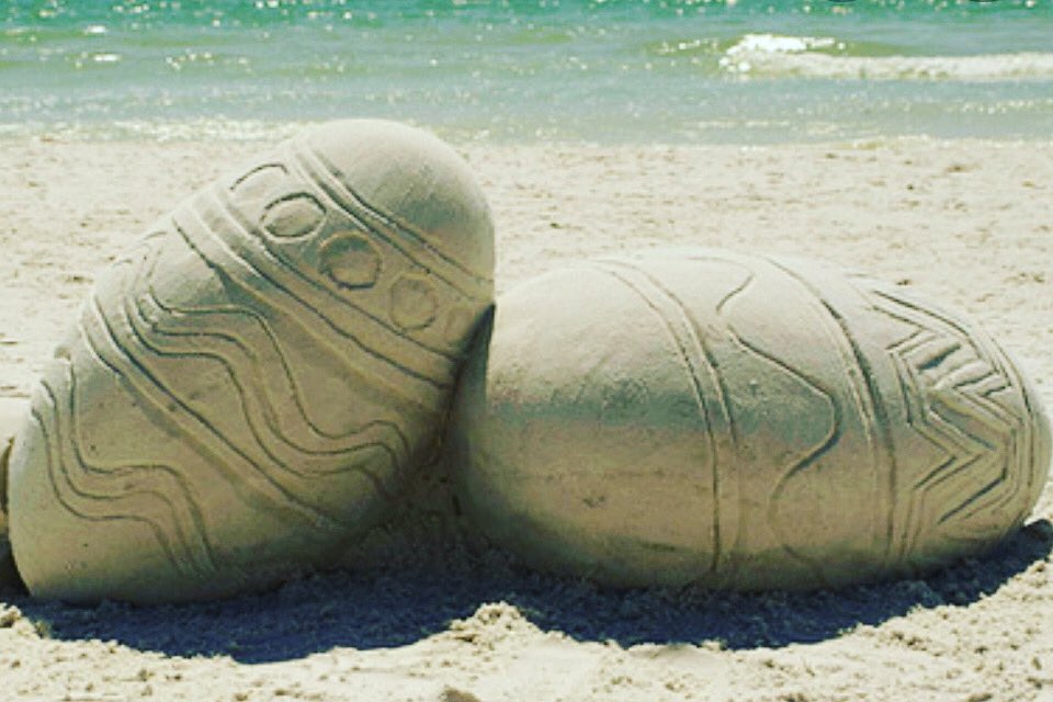wannaBinn's tweet photo. Are you up to the task to build this sand art?  Share your favorites!  Happy Easter!
.
📸Amazing Sand Sculptures - Impact Lab https://t.co/yKVKk9e1QY