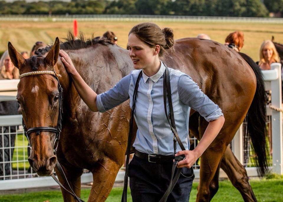 suzannahsteven1's tweet photo. Sat out in the sun and thought it was a perfect time to look back over some of the wonderful days this filly gave me..... miss her more and more each day ❤️💔 #hateya #legendary @InsideTrackRac2 https://t.co/vBfWj9nf63
