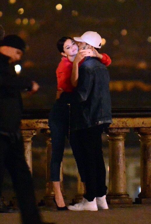 selena gomez and the weeknd in 2017; a thread: