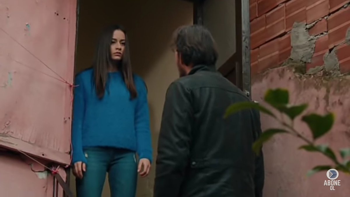 Selim, who was busy again apologizing to Idris, didn't even tell karaca that he was alive, good or bad she wanted him to be him at that moment it seemed like she was the person who loved &accepted him the most no matter what  #cukur  #KaracaKoçovalı  #AzKar