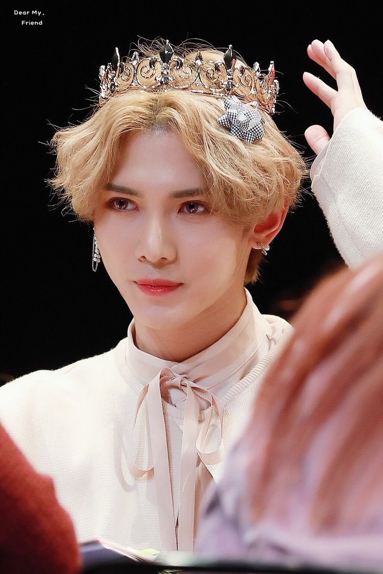 proof that yeosang is royal blooded