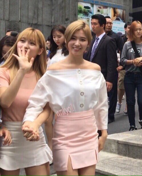 the intertwinned hands... YES