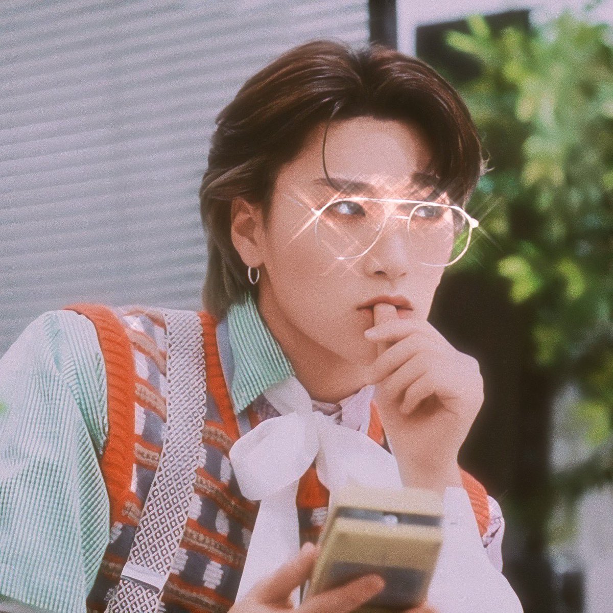choi san as 90s heart throbs - a thread https://abs.twimg.com/emoji/v2/... draggable=