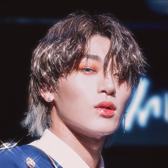 choi san as 90s heart throbs - a thread https://abs.twimg.com/emoji/v2/... draggable=