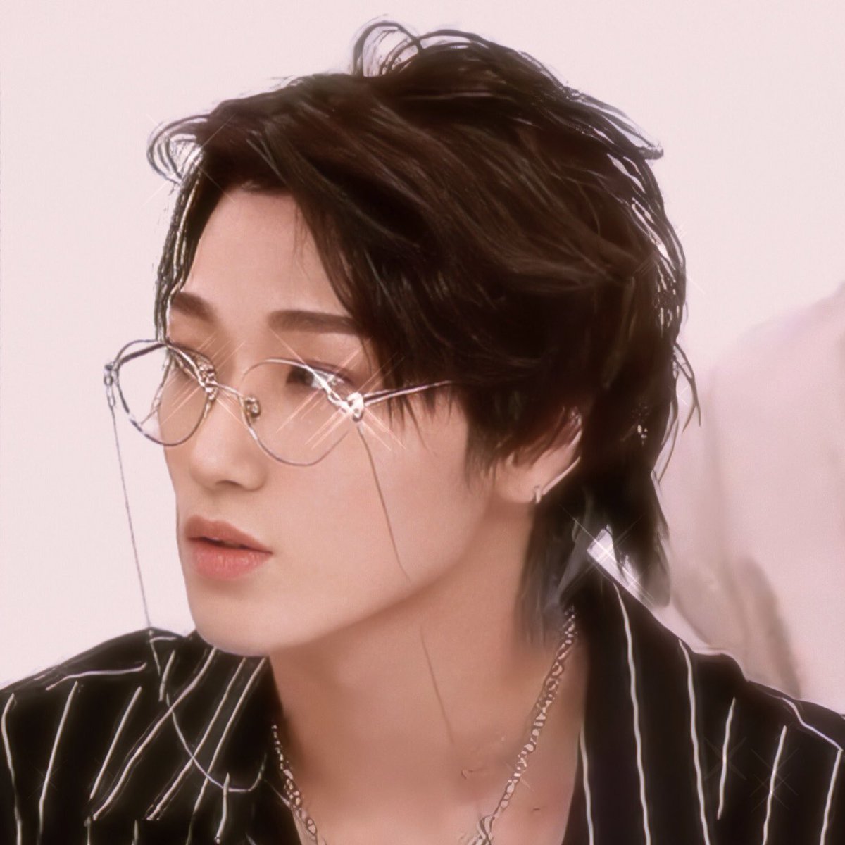 choi san as 90s heart throbs - a thread https://abs.twimg.com/emoji/v2/... draggable=