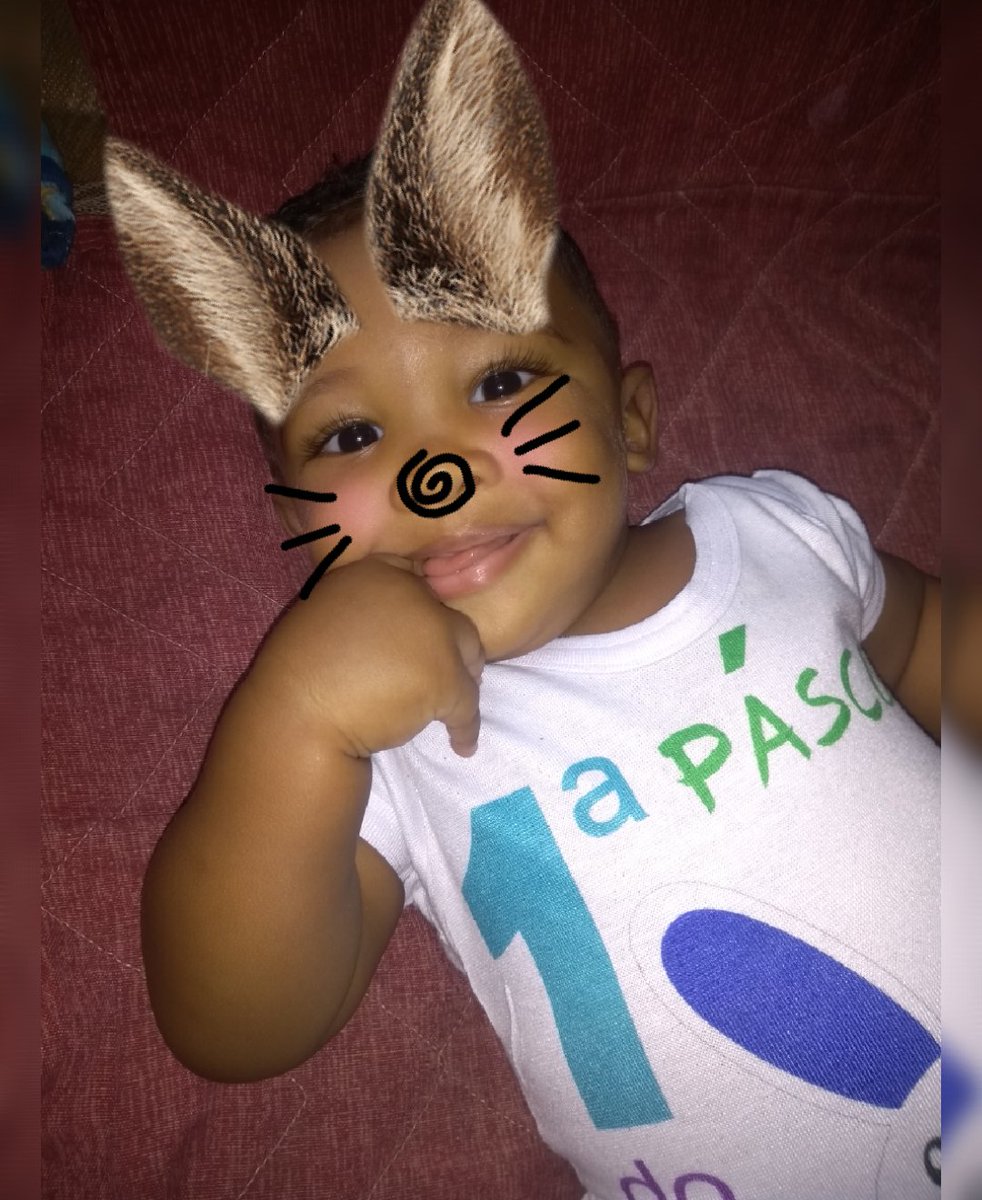 Biellmeubb's tweet photo. " Coelhinho da Páscoa 
O que trazes pra mim?
Amor 
Alegria 
Sorrisos 
     sem fim....
 Te amo Meu rei 😍😍
 #PrimeiraPascoa #RogerGabriel 💓💞 https://t.co/oHnpUEFKwU