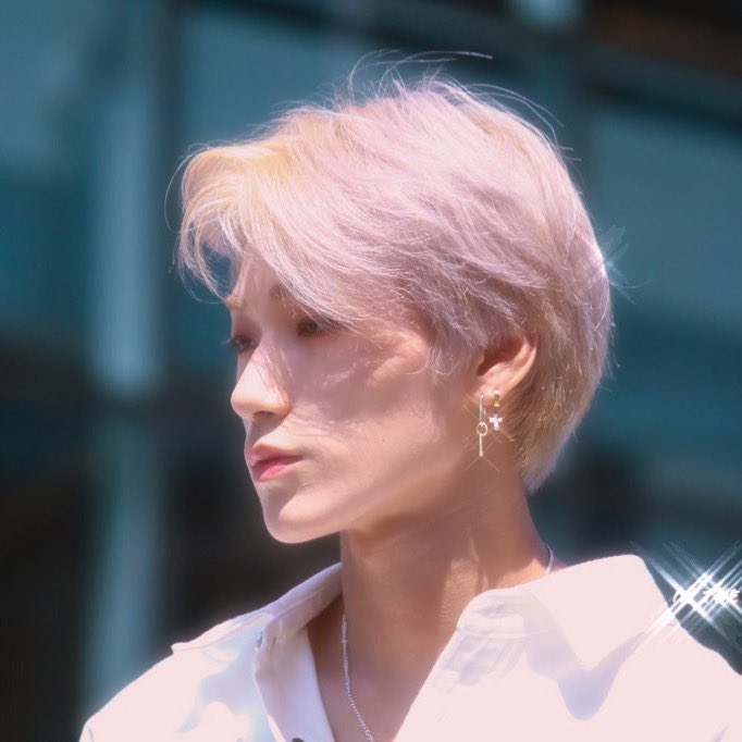 choi san as 90s heart throbs - a thread https://abs.twimg.com/emoji/v2/... draggable=