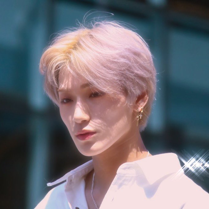 choi san as 90s heart throbs - a thread https://abs.twimg.com/emoji/v2/... draggable=