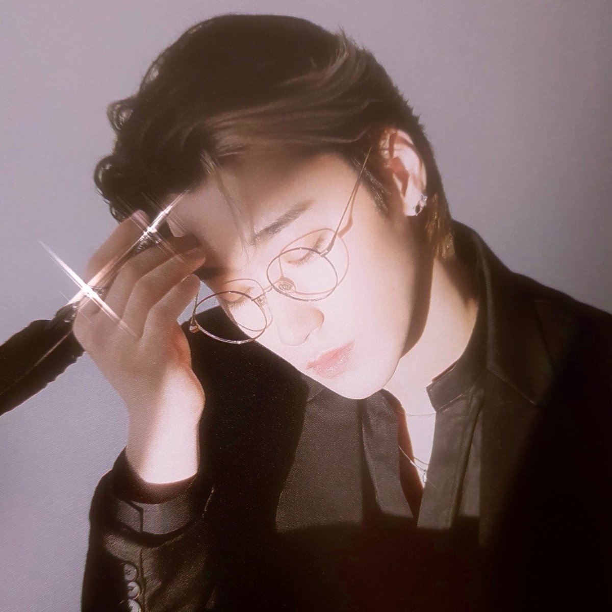 choi san as 90s heart throbs - a thread https://abs.twimg.com/emoji/v2/... draggable=