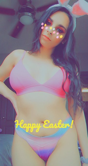 Happy Easter! Come watch this bunny on @chaturbate 🐣🐇🌸 https://t.co/ZCEBSkn93h<a class="tags" href="/tag/chaturbate">@chaturbate</a>