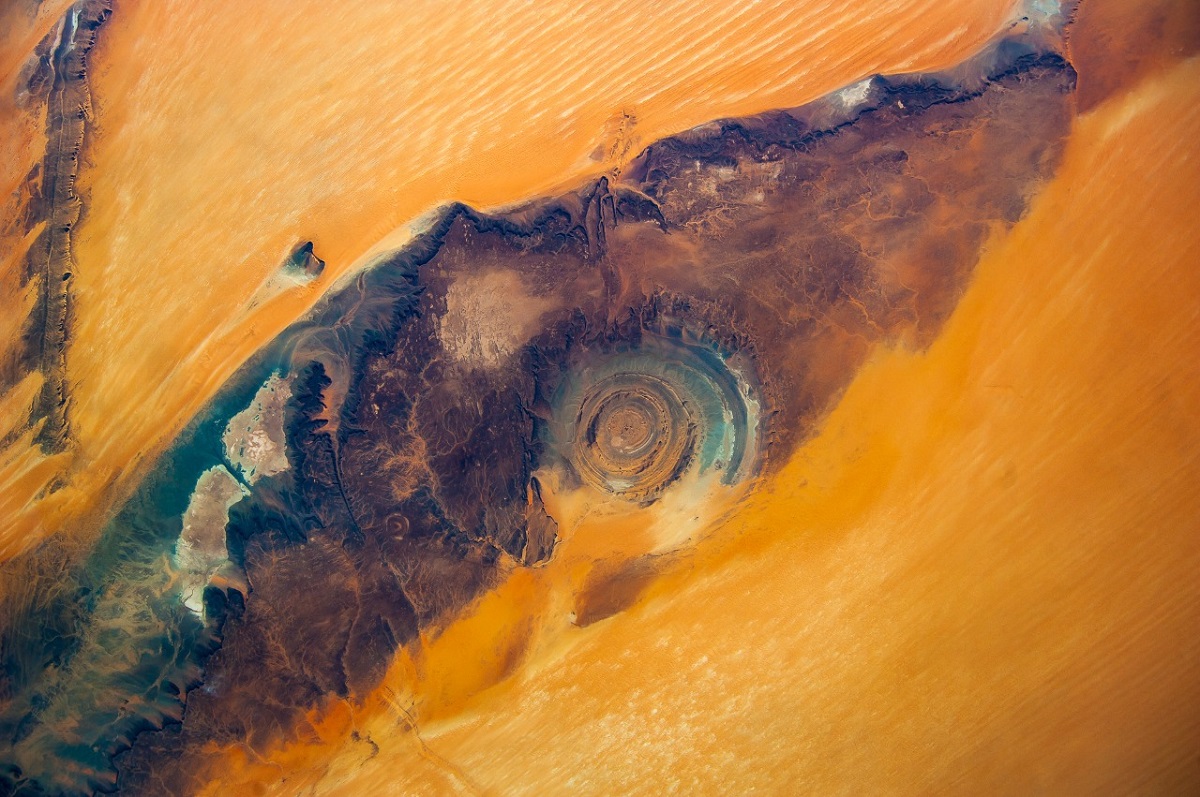 siberian_times's tweet photo. Happy Cosmonautics Day with these space shots of Kamchatka’s southern tip & Kambalny volcano, the Klyuchevskaya Sopka volcano, the ‘Eye of Africa' in Mauritania & Lake Khuvsgul in Mongolia, known as ‘the younger sister’ of lake Baikal, all taken by astronaut Sergey Ryazanskiy https://t.co/9rwFMVIMmi