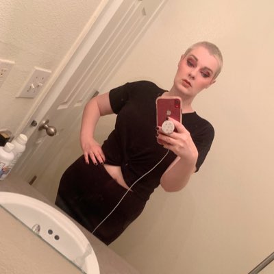 DrowningInRice's tweet photo. #NewProfilePic https://t.co/aO9CeaTqOj