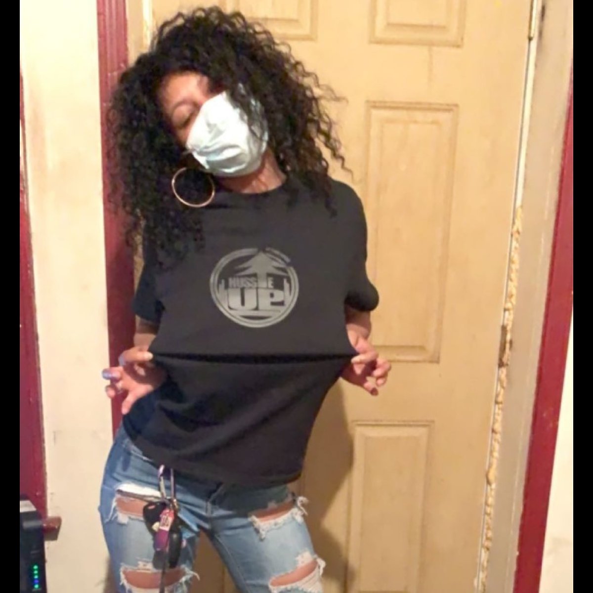 xDJ24x's tweet photo. Dm's Us To Get Your HussleUp Gear , Thank U For The Support https://t.co/sq7Nr0uaPT