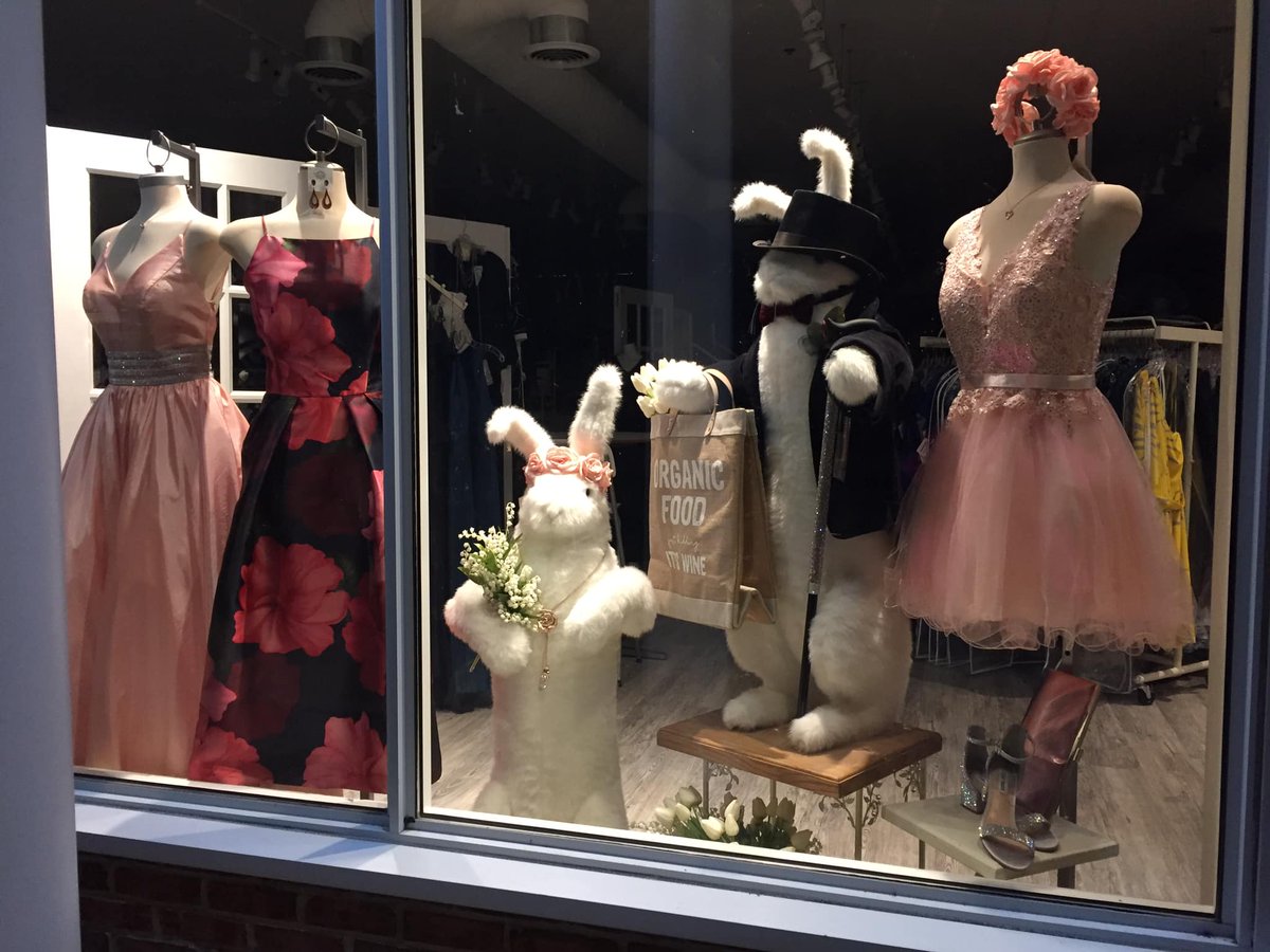 Happy Easter Kindergarten Families! I met Mr &amp; Mrs Bunny on my walk! I hope that they visited you because you are all so sweet! I Miss YOU!