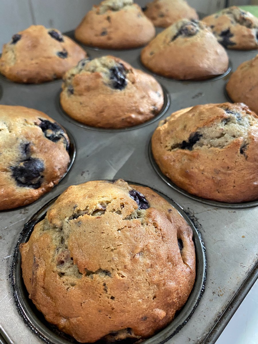 Baked #blueberrymuffins #QuarantineLife #COVIDー19 #StayAtHome #foodforlife #foodie 

@GuyFieri @BiyaheNiDrew