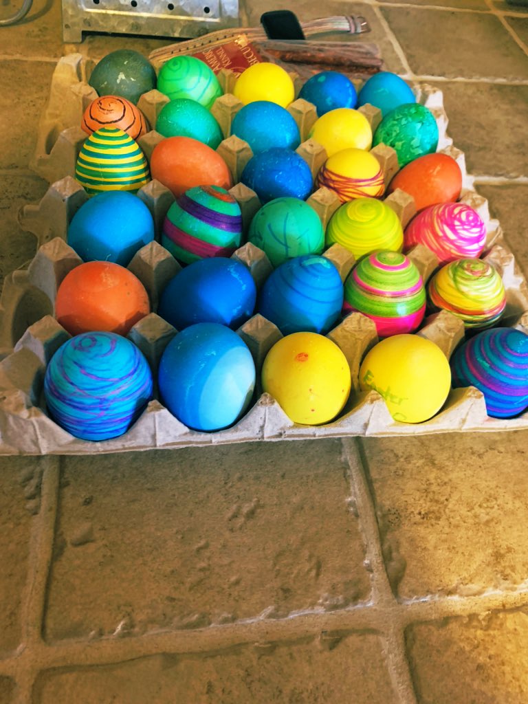 Sarah Lowe tweet media