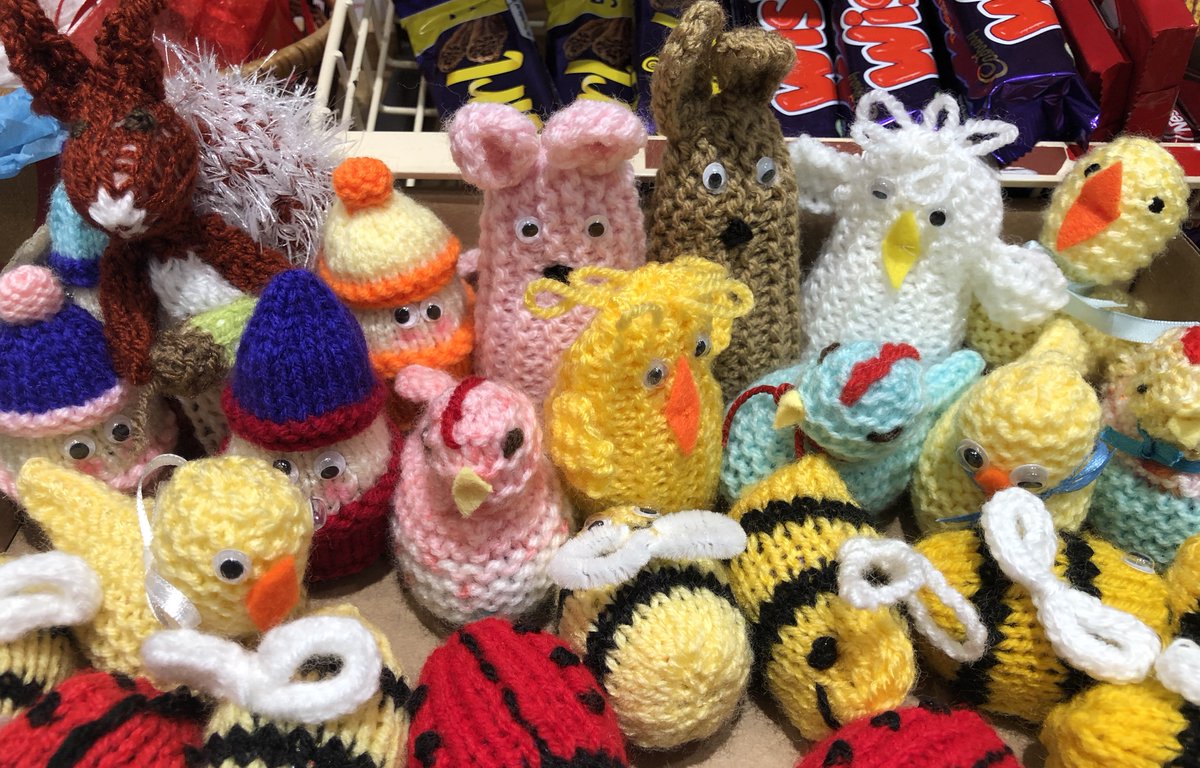 In fact, it’s impossible not to smile when these mad little creatures greet you in the entrance, knitted to raise funds by our devoted  @khhosp volunteers. (2/7)
