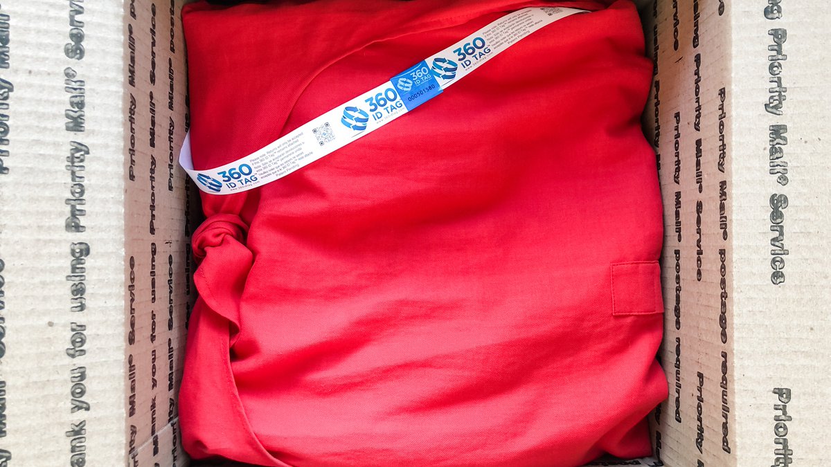 360idtag's tweet photo. Ready to ship with a secure return tag attached for protection against #returnfraud @360idtag
#360idtag #wardrobing #wearandreturn #securitytag #returntag #lossprevention #reverselogistics #circulareconomy #snapandsendback #ebay #amazon #ebaytips #returns #onlineshoplifting https://t.co/CS4Yw5vXLu