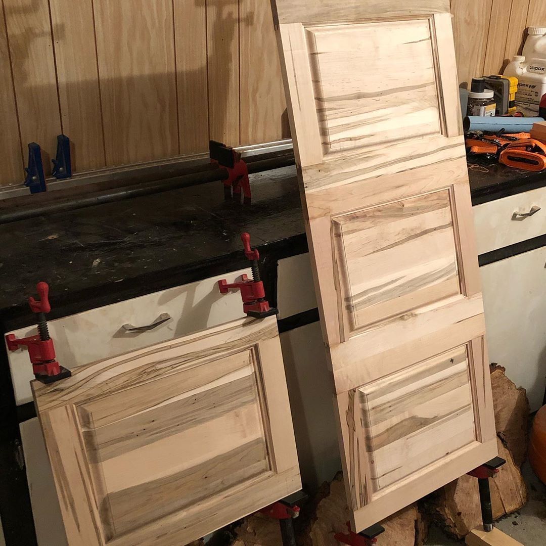FreudTools's tweet photo. From @andersonwoodworking
"Got the raised panel cabinet door pieces routered and put together last night along with finished gluing the back panel together."
#FreudBits https://t.co/DZNVMhWEyS